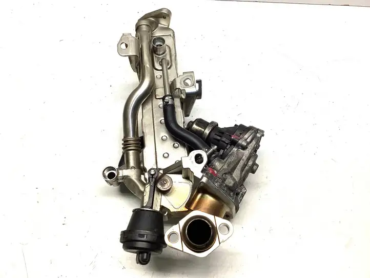 BMW 3 F30 F35 F31 (2012 - 2018) 8596444 Охладитель клапана EGR — фото 2
