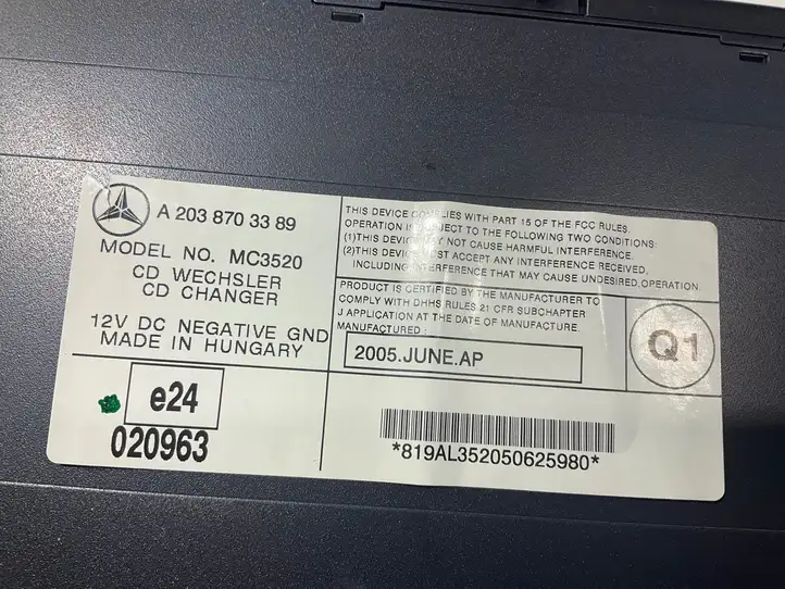 Mercedes-Benz CLK A209,C209 (2002 - 2009) A2038703389 CD/DVD чейнджер — фото 5