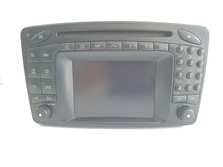Mercedes-Benz C W203 (2000 - 2007) A2038275242 Магнитола / мультимедийная система — фото 1