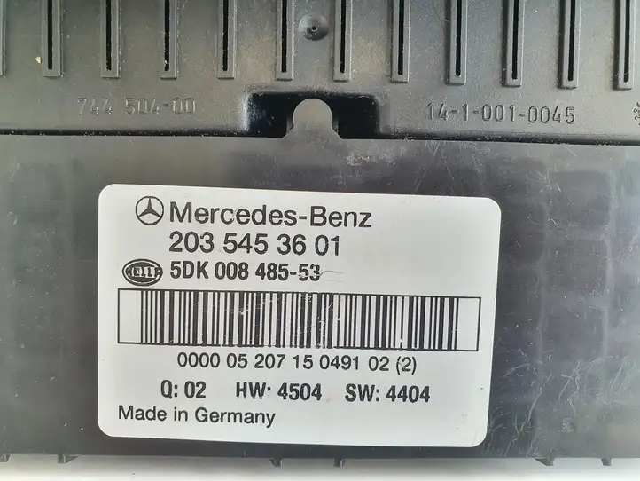 Mercedes-Benz C W203 (2000 - 2007) 2035453601 Блок предохранителей — фото 5