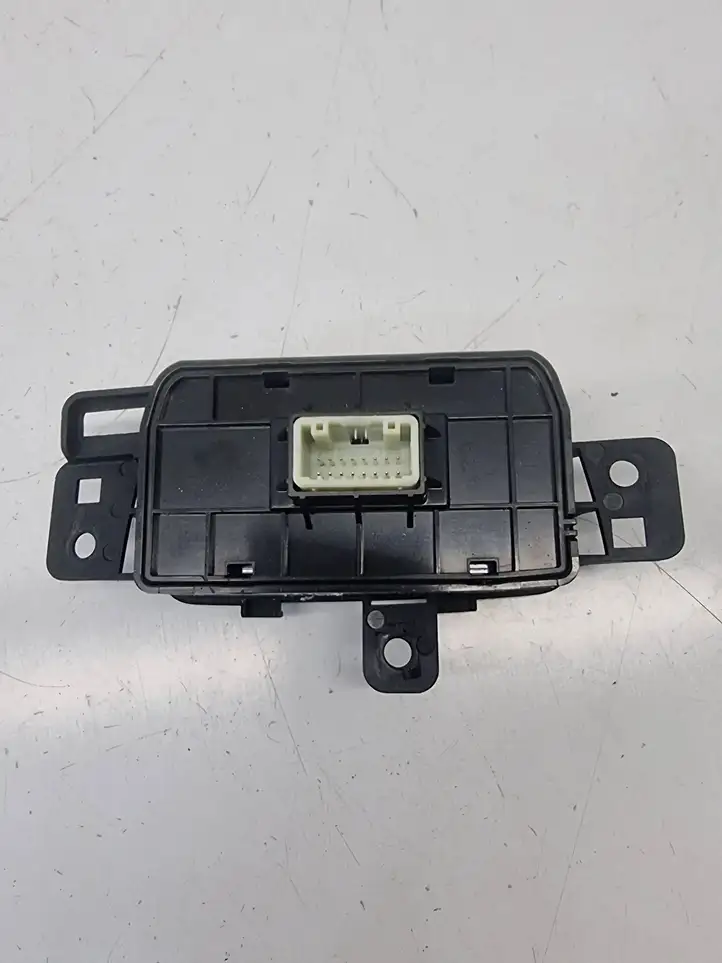 Hyundai Tucson IV NX4 (2020 - ) 93750N7900 Кнопка ESP — фото 3