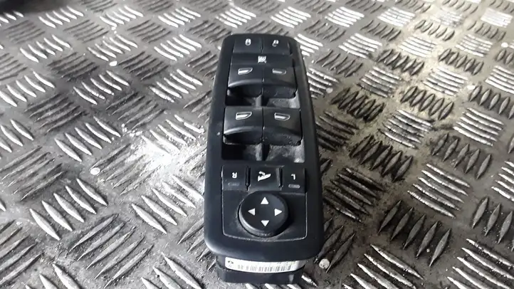 Dodge Journey (2007 - 2011) 04602534AF Кнопка стеклоподъемников — фото 1