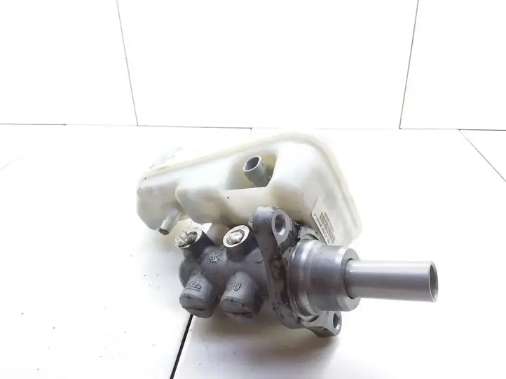 Dodge Caliber (2006 - 2012) 628210008 Главный тормозной цилиндр — фото 2