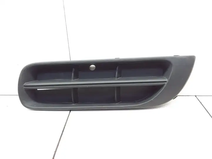 Skoda Praktik 5J8 (2007 - 2014) 9900201 Нижняя решетка переднего бампера — фото 1