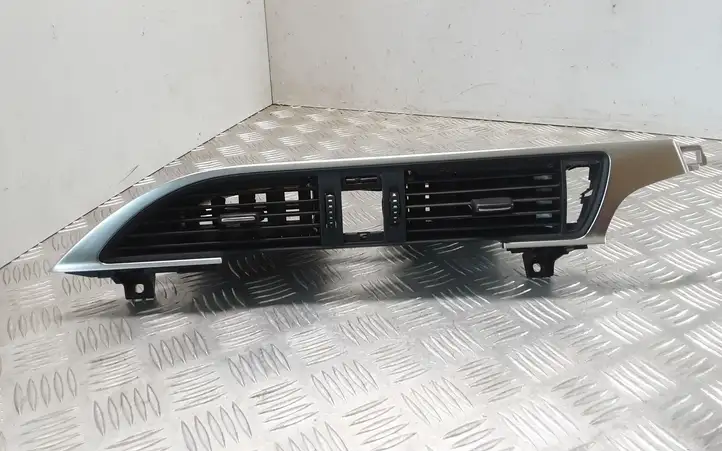 Audi A6 C7 (2011 - 2014) 4G1820951 Центральный воздушный дефлектор — фото 1