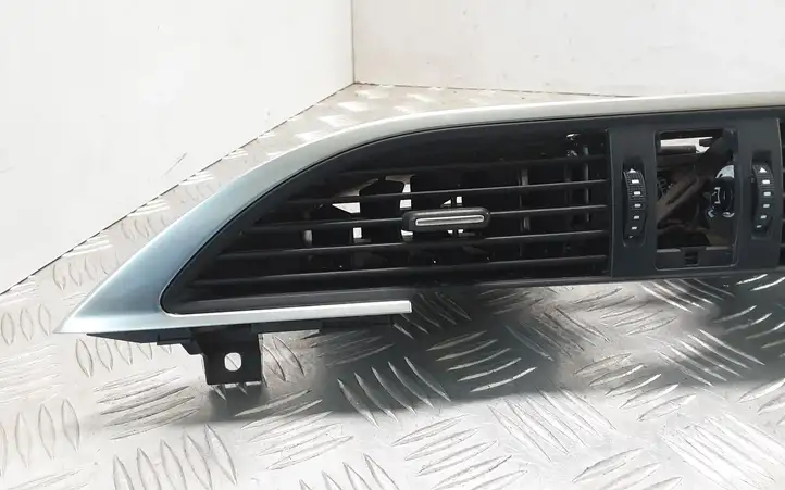 Audi A6 C7 (2011 - 2014) 4G1820951 Центральный воздушный дефлектор — фото 2
