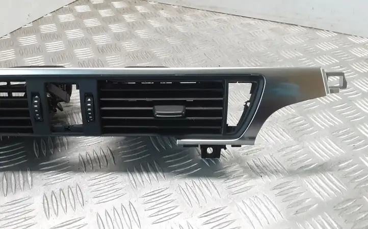 Audi A6 C7 (2011 - 2014) 4G1820951 Центральный воздушный дефлектор — фото 3