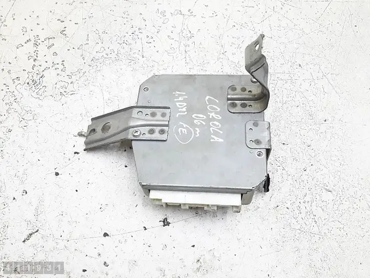 Toyota Corolla E120 E130 (2004 - 2007) 8965002230 Блок управления усилителем руля — фото 2