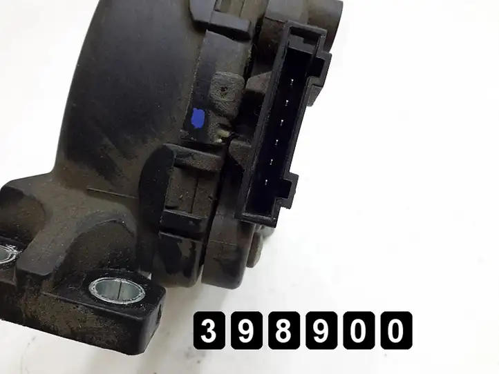 Volvo S40, V40 (2000 - 2004) 30865642 Педаль акселератора — фото 7