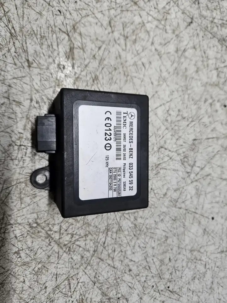 Mercedes-Benz Sprinter W901 W902 W903 W904 (1995 - 2007) 0335455932 Блок иммобилайзера — фото 1