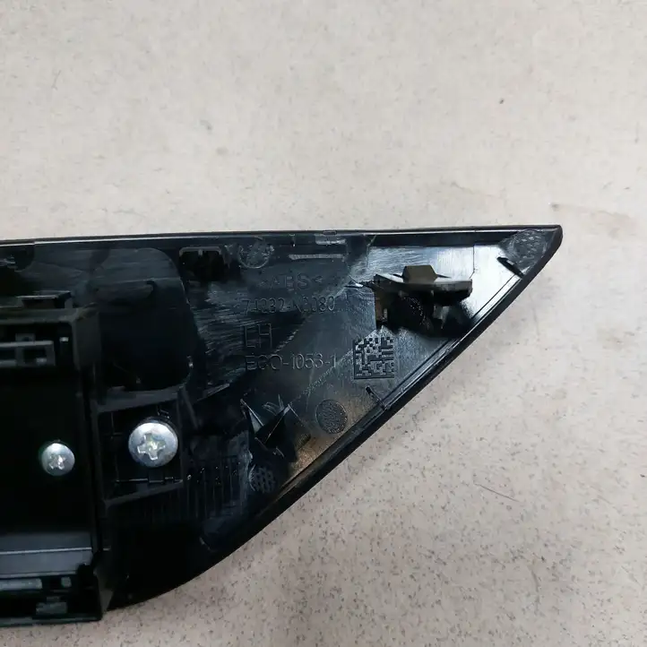 Toyota Yaris XP210 (2020 - ) 840400D020 Блок кнопок стеклоподъемников — фото 3