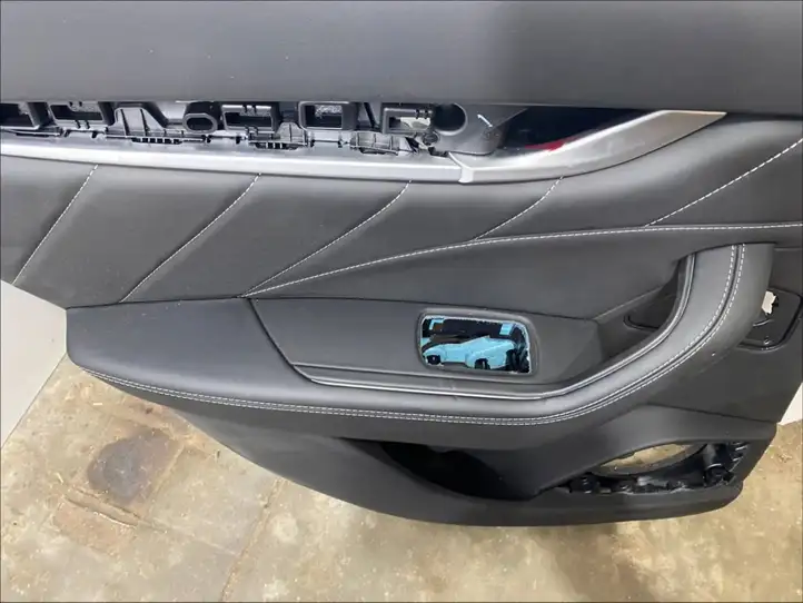 Maserati Levante (2017 - ) 3077622 Обшивка передней двери — фото 5