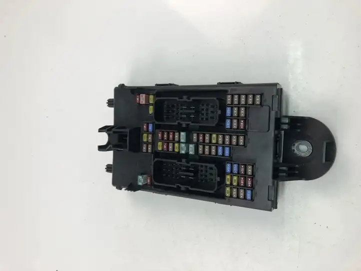 Volvo XC60 (2017 - ) 32142591 Блок предохранителей (комплект) — фото 5