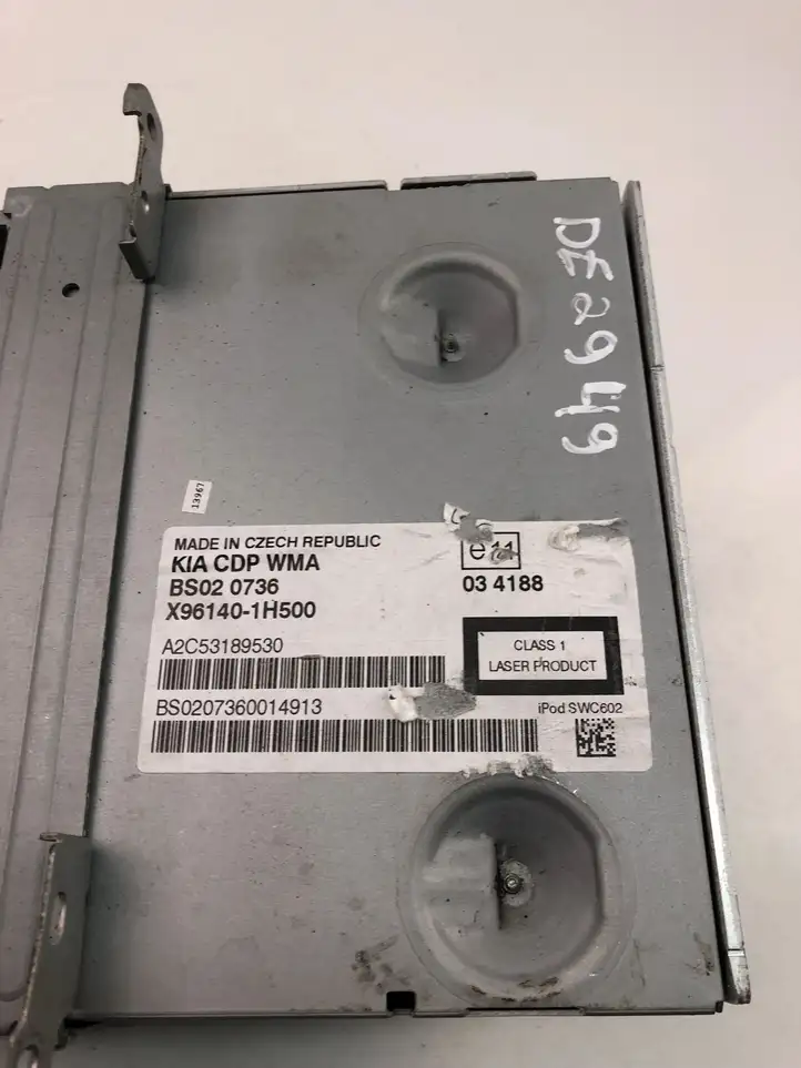 Kia Ceed (2010 - 2012) X961401H500 Магнитола / мультимедийная система — фото 4