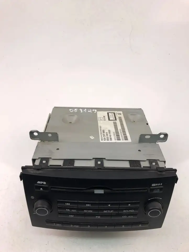 Kia Ceed (2010 - 2012) X961401H500 Магнитола / мультимедийная система — фото 2