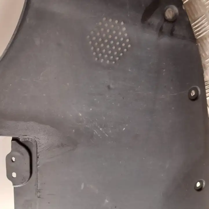 Tesla Model 3 (2017 - 2023) 108417400D Прочие детали днища — фото 7