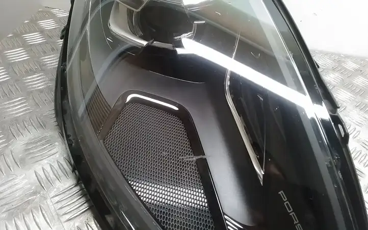 Porsche Macan (95B) (2019 - ) Передняя фара — фото 2