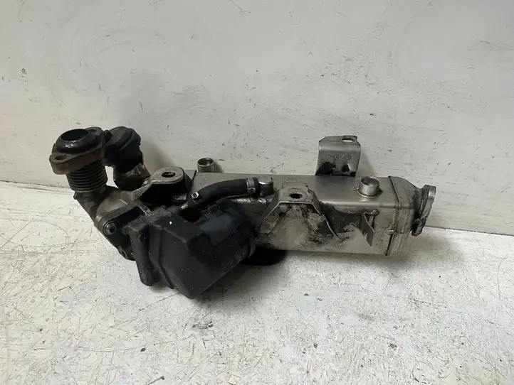 BMW 3 F30 F35 F31 (2012 - 2018) 781075107 Охладитель клапана EGR — фото 1