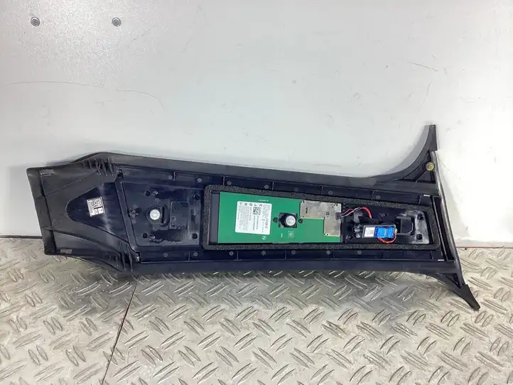Tesla Model Y (2019 - 2024) 151625800E Верхняя обшивка стойки B — фото 2