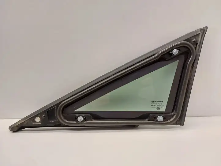 Seat Leon (1P) (2005 - 2012) 1P0845412 Треугольное стекло кузова — фото 2