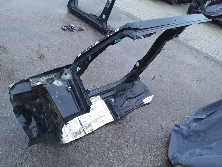 Hummer H3 (2005 - 2010) Передний порог кузова — фото 4