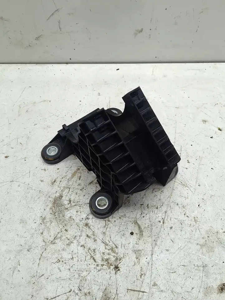 Volkswagen Transporter - Caravelle T5 (2009 - 2015) 100049726 Кронштейн троса переключения передач — фото 1