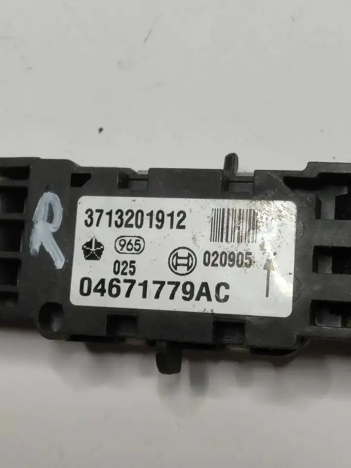 Jeep Cherokee (2007 - 2013) 04671779AC Датчик удара SRS — фото 4