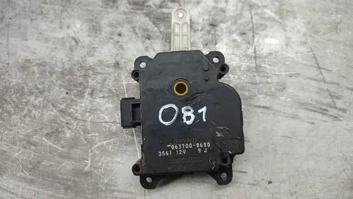 Toyota Avensis T250 (2003 - 2006) 0637008680 Двигатель задвижки потока воздуха — фото 1