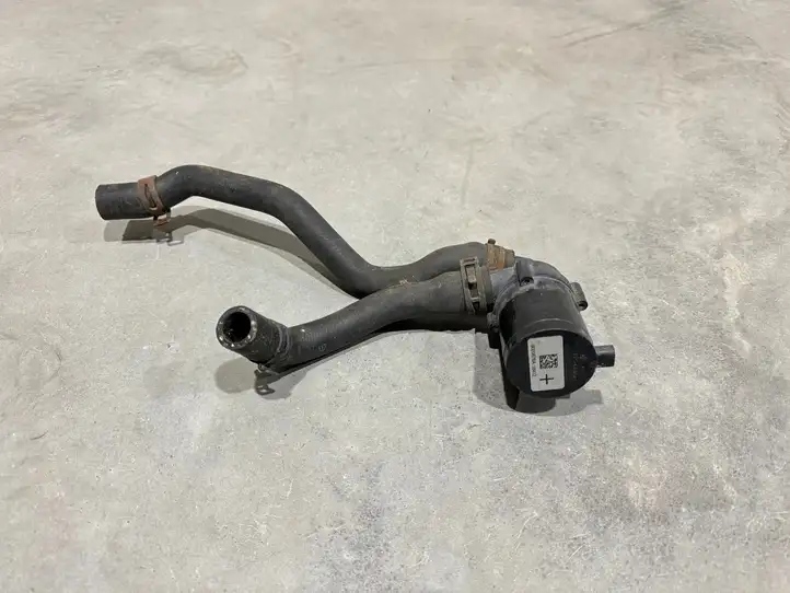 Volkswagen Touran I (2003 - 2010) 90203764A Циркуляционный насос Webasto — фото 2