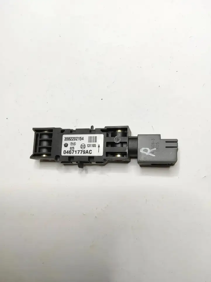 Jeep Cherokee (2007 - 2013) 04671779AC Датчик удара SRS — фото 4