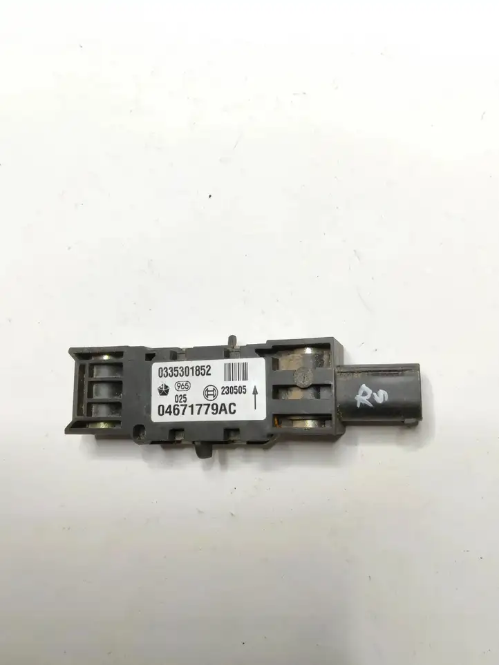 Jeep Cherokee (2007 - 2013) 04671779AC Датчик удара SRS — фото 1