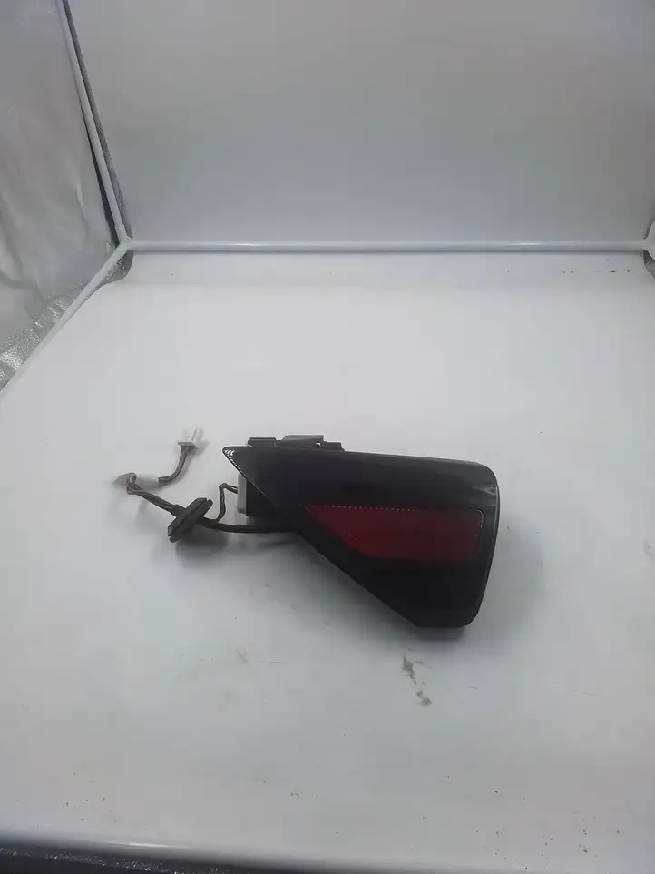 Tesla Model 3 (2017 - 2023) 108485695F Крышка зарядного разъема — фото 1