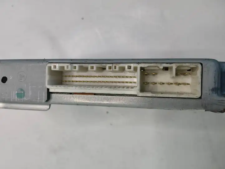 Toyota Land Cruiser (J120) (2002 - 2009) 8679260190 Блок управления парктрониками — фото 2
