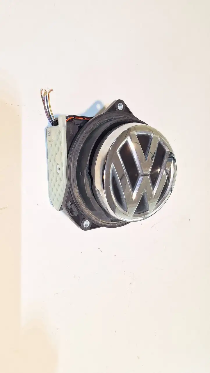 Volkswagen Golf VII (2013 - 2019) 5G9827469T Ручка багажной двери — фото 1