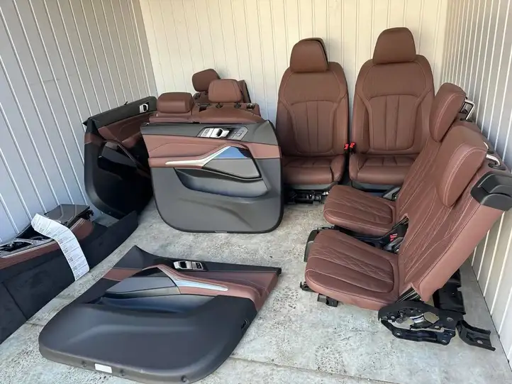 BMW X5 G05 (2018 - ) Комплект салона — фото 3
