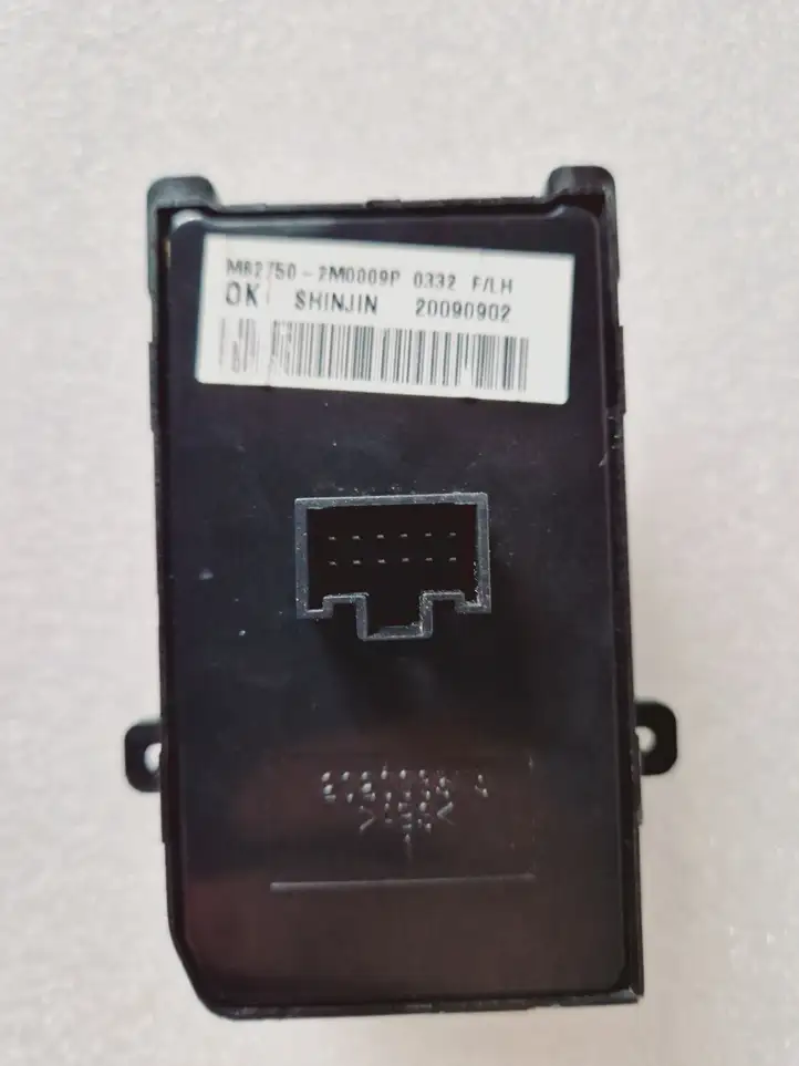 Hyundai Genesis (2008 - 2011) M827502M0009P Ручка стеклоподъемника — фото 3