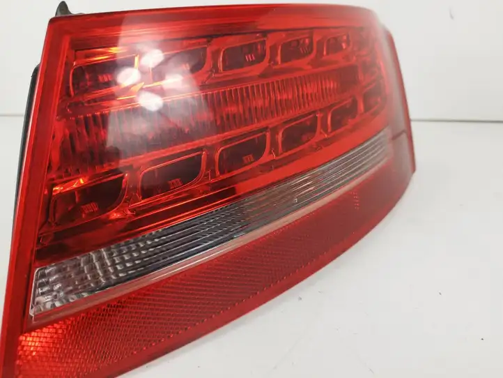 Audi A5 8T 8F (2007 - 2011) 8T8945096D Задний фонарь в кузове — фото 4