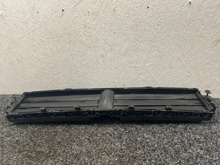 Porsche Macan (95B) (2014 - 2018) 95B121635 Дефлектор воздуха — фото 2