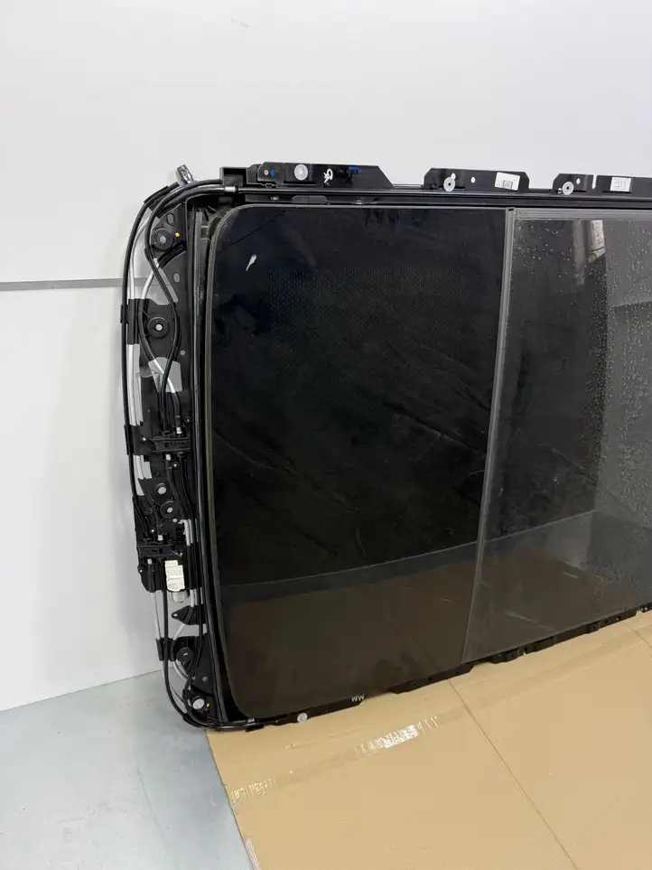 BMW X5 G05 (2018 - ) 30028399H Комплект люка крыши — фото 3