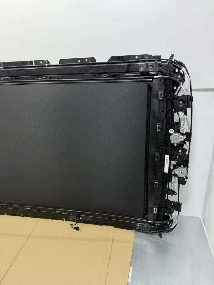 BMW X5 G05 (2018 - ) 30028399H Комплект люка крыши — фото 4