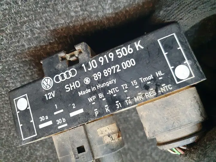 Audi A3/S3 8L (2000 - 2003) 1J0919506K Прочие блоки управления — фото 8