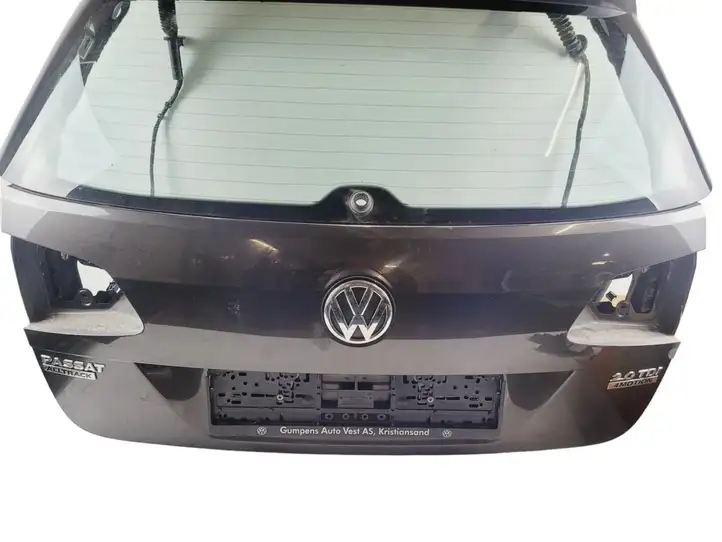 Volkswagen PASSAT B7 (2011 - 2014) 364090212 Крышка багажника — фото 14