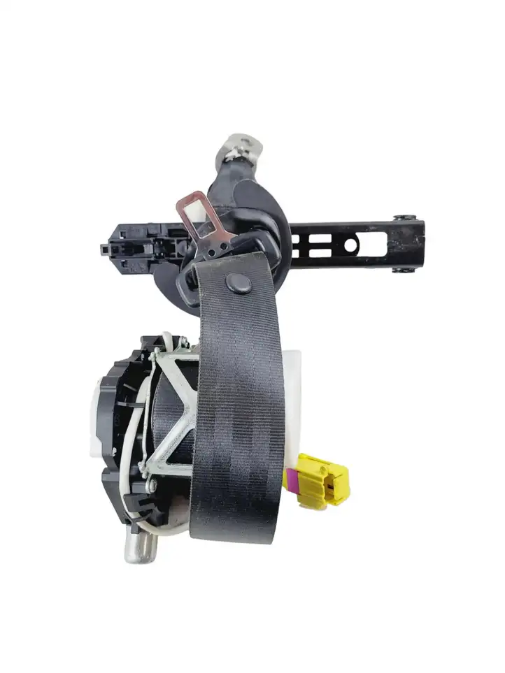 Volkswagen PASSAT B7 (2011 - 2014) 34032207B Передний ремень безопасности — фото 3