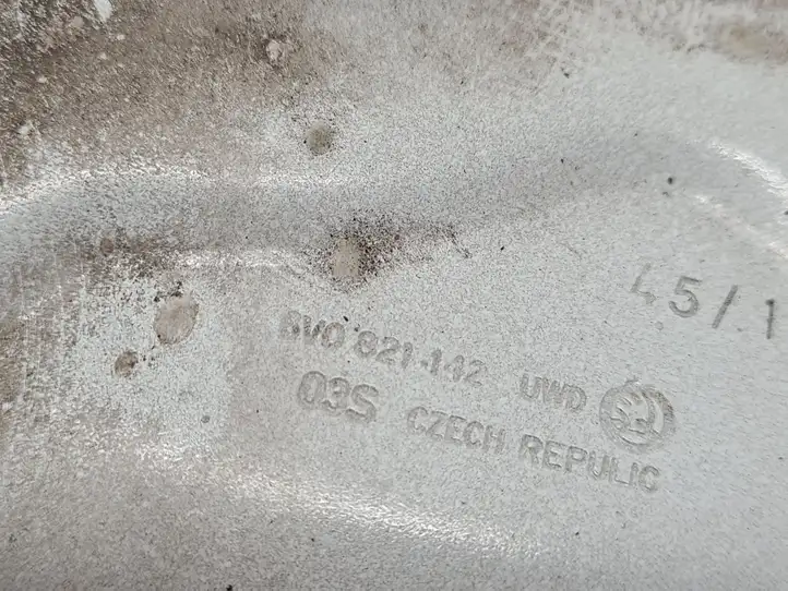 Skoda Fabia Mk3 (NJ) (2015 - 2021) 6V0821142 Крепление крыла — фото 3