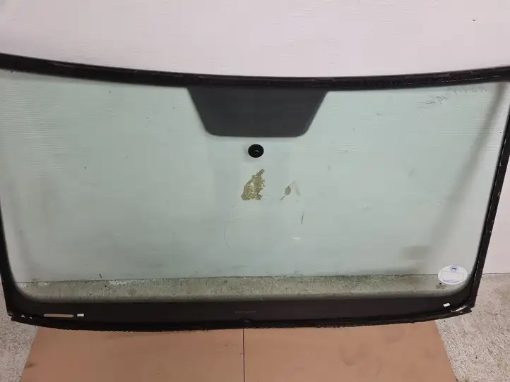 Skoda Fabia Mk3 (NJ) (2015 - 2021) 6V0845011 Переднее стекло — фото 4