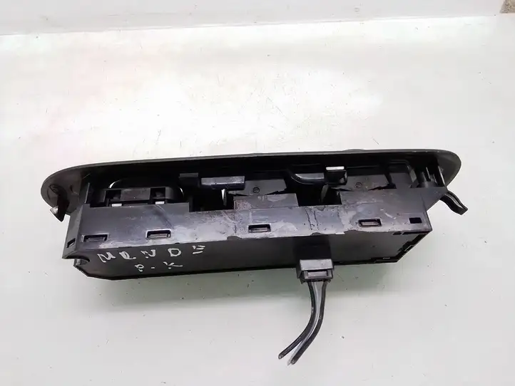 Ford Mondeo MK IV (2007 - 2014) 7S7T14A132AB Блок кнопок стеклоподъемников — фото 2