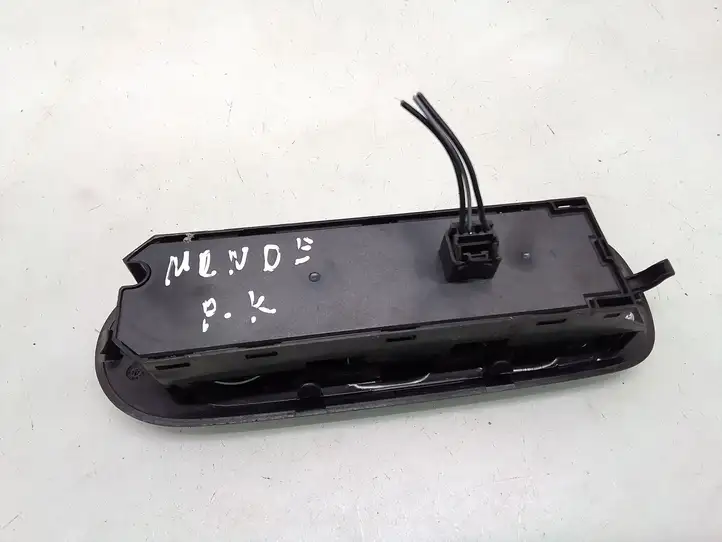 Ford Mondeo MK IV (2007 - 2014) 7S7T14A132AB Блок кнопок стеклоподъемников — фото 3
