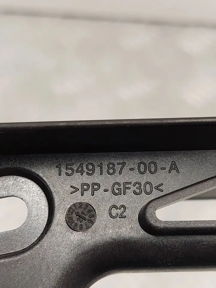 Tesla Model 3 (2017 - 2023) 154918700A Прочие детали салона — фото 4