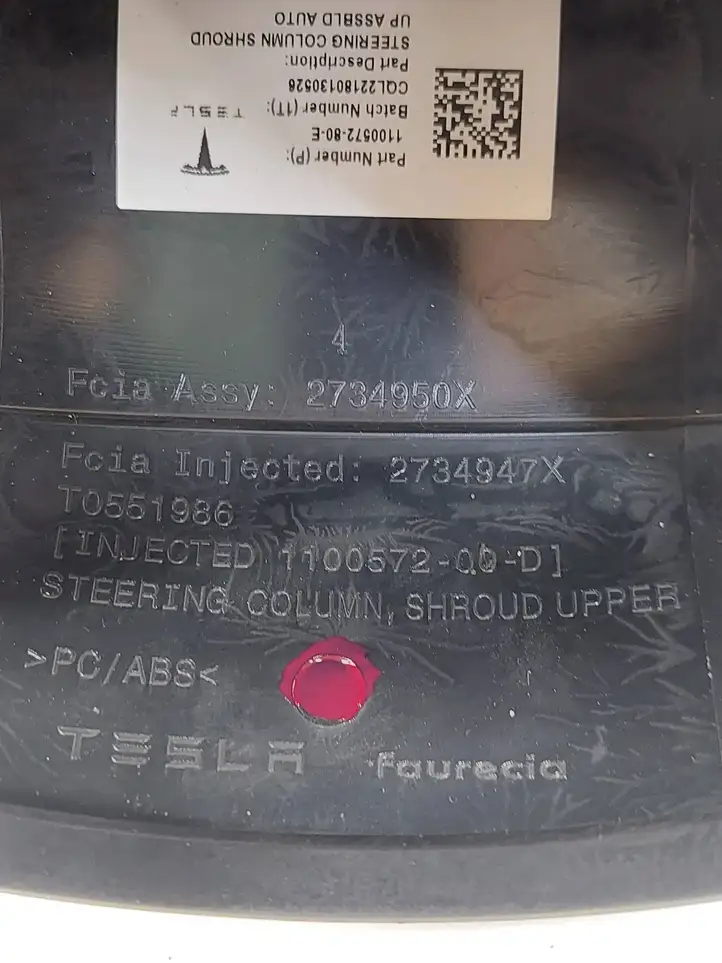 Tesla Model 3 (2017 - 2023) 98619901 Обшивка рулевой колонки — фото 6