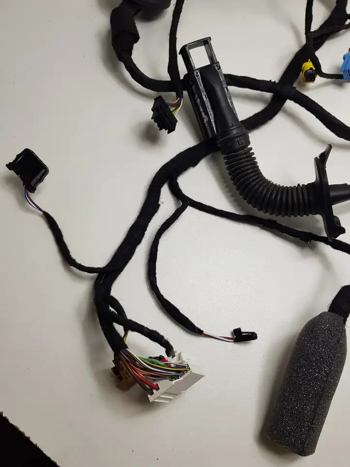 Audi e-tron (2018 - ) 4KE971029FG Проводка передней двери — фото 5